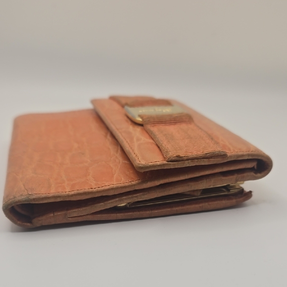 Salvatore Ferragamo Brown Croc Embossed Wallet with Bow - Picture 7 of 7